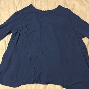 Never been worn, blue blouse, size 30/32 or 3x